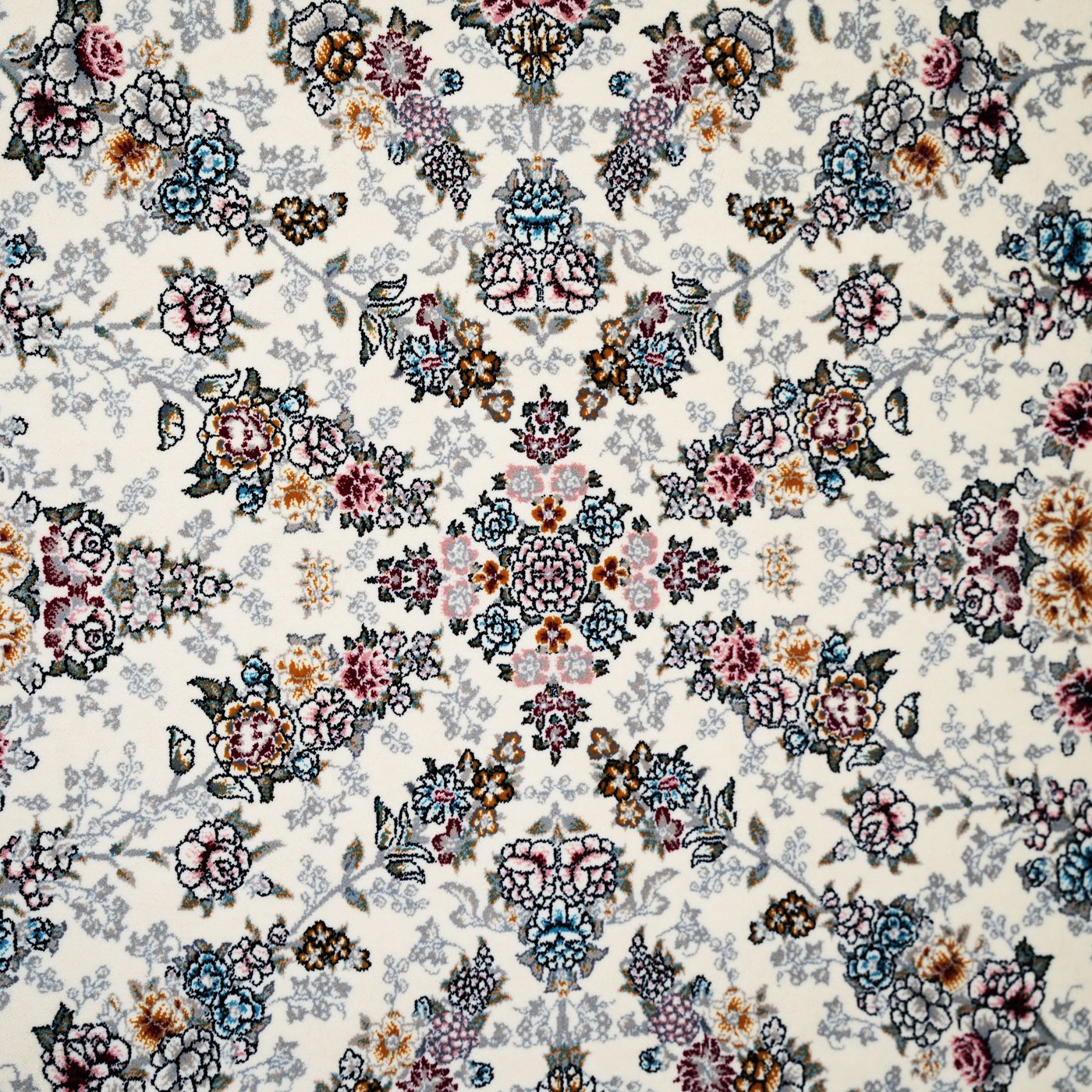 فرش ماشینی ۷۰۰ شانه تراکم ۲۵۵۰ طرح ژینوس کرم